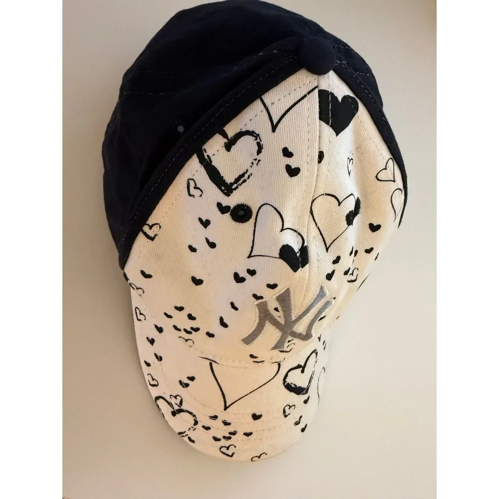 New York Yankees Youth Baseball Hat Cap Black/ White Hearts Fan‎ Favorite MLB